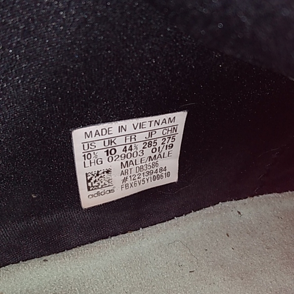 Adidas NMD R1 “Black Shock Pink” 2019 - Picture 6 of 7